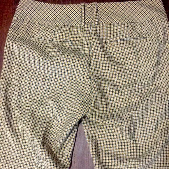 Capri pants - Picture 9 of 10